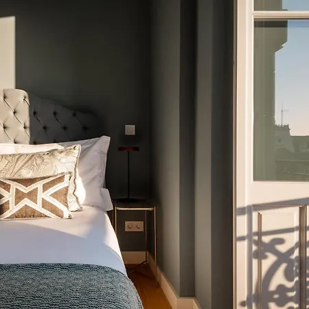 Liberty 119 • Luxurious 1bd In Porto's Main Avenue Daire *