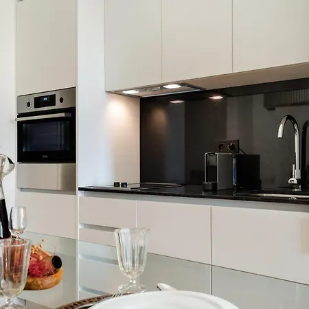 Liberty 119 • Luxurious 1bd In Porto's Main Avenue